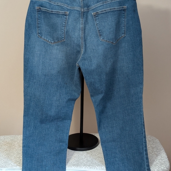 Sonoma Girlfriend Jeans With Blue Star Pattern Size 18 - Picture 6 of 10